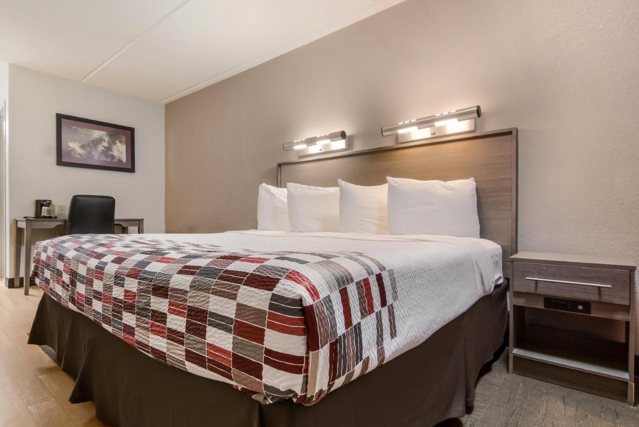Red Roof Inn Durham - Duke Univ Medical Center Экстерьер фото